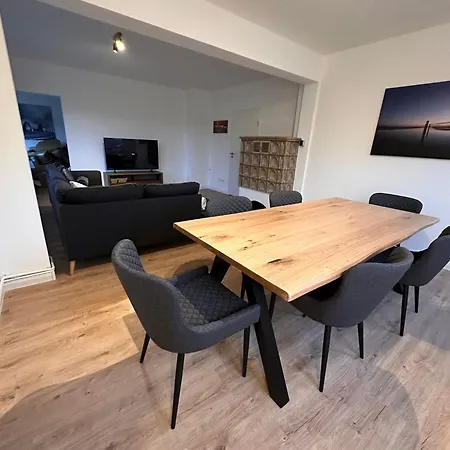 Feriehus Deichhaus Nina *